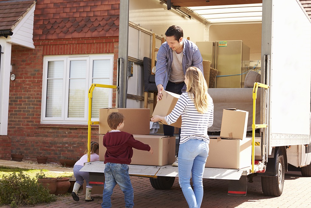 Things You Need To Know About Renting, Loading, and Driving a Moving Truck