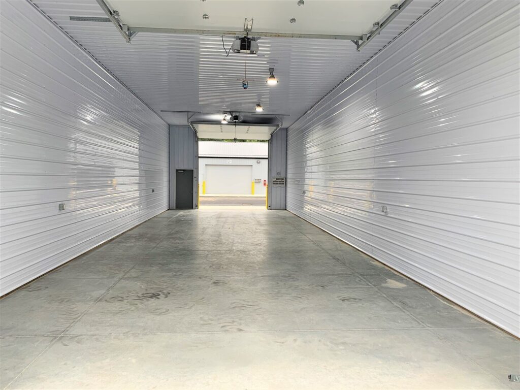 Leasing a Storage Warehouse