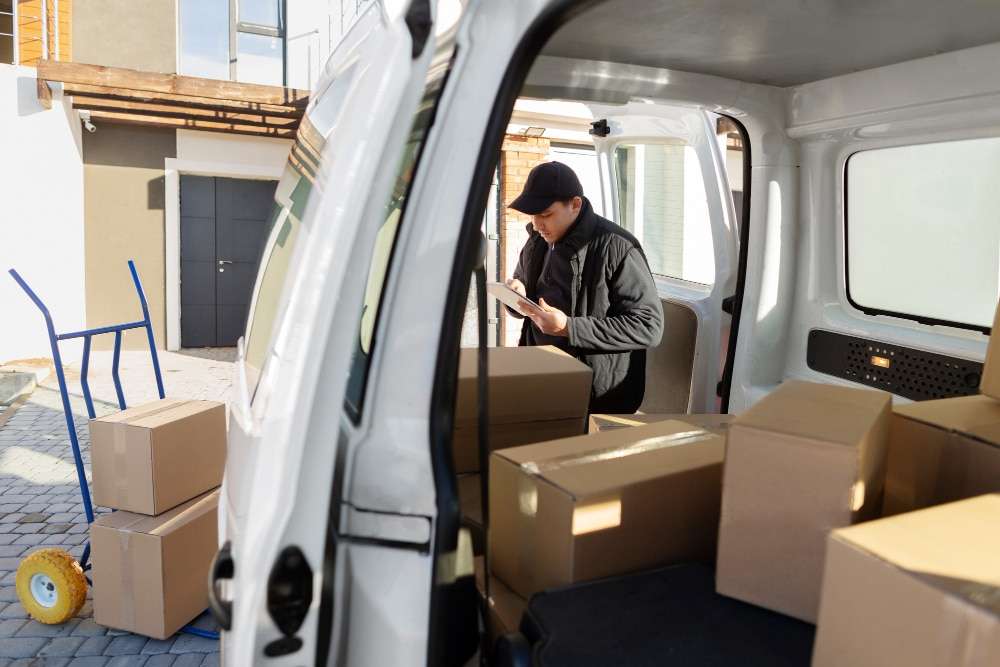 Leading Interstate Moving Companies: Affordable Rates & Services